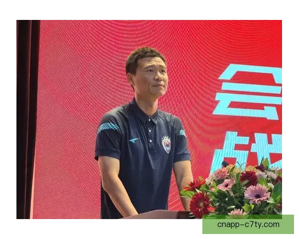 中乙泰安天贶牵手HUMMEL