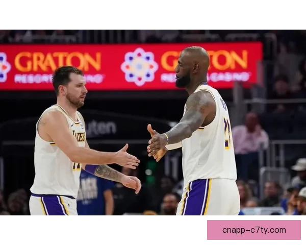 湖人险胜快船三喜一忧显现问题 湖人险胜快船三喜一忧显现问题