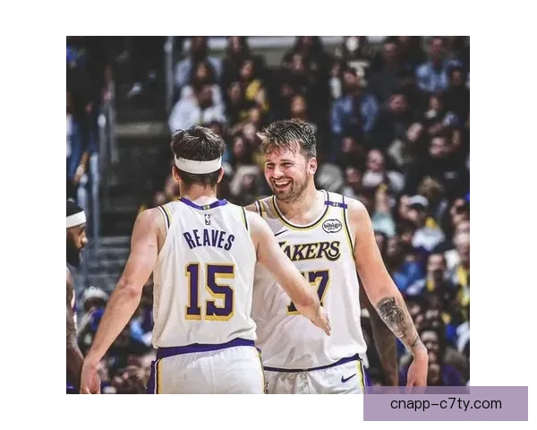 东契奇再创10项纪录冲击MVP地位